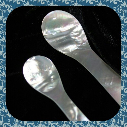 Mother of Pearl Caviar spoon - GEM quality - 5''