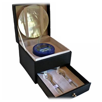 Caviar Gift in Columbus Kansas Corporate Gift Ideas Custom Caviar Gifts, Caviar Samplers, Caviar Gifting